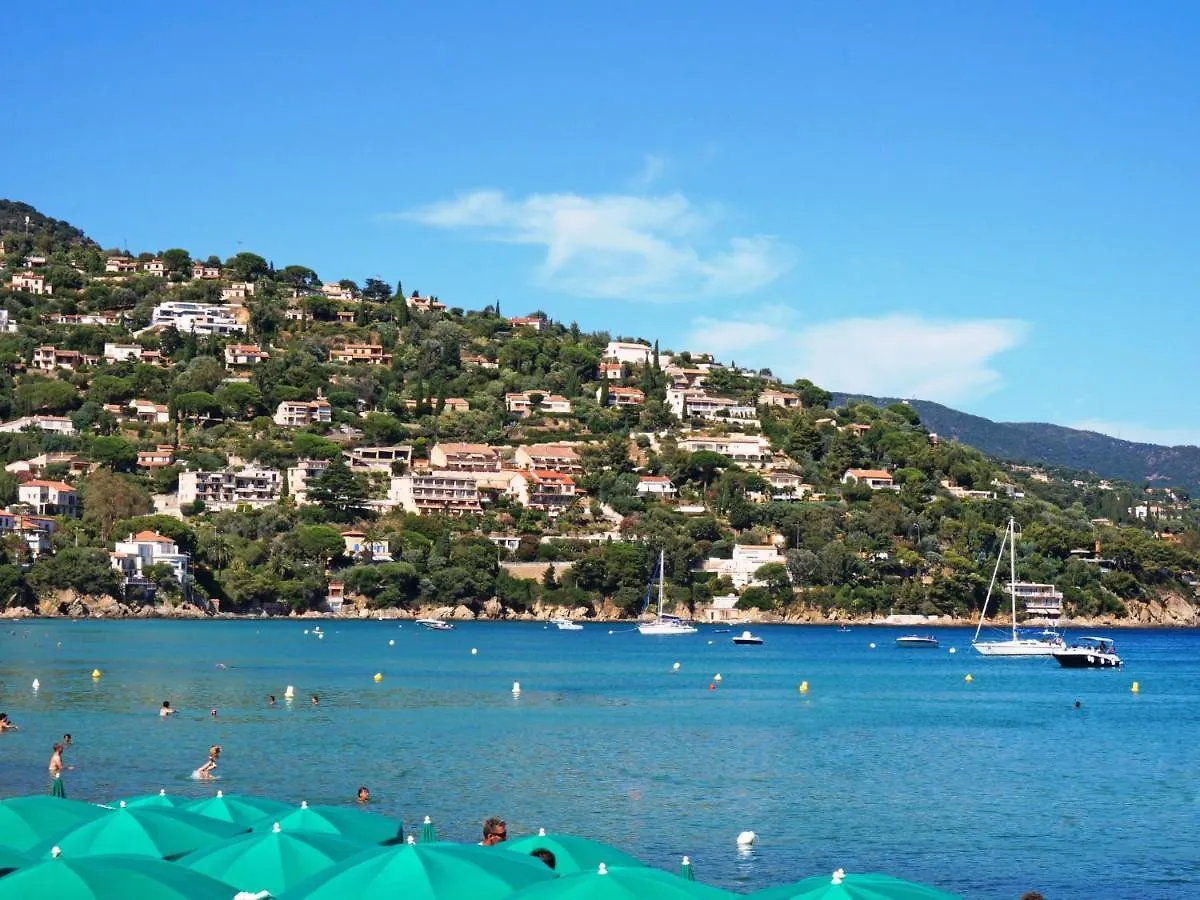 Apartment Les Bougainvillees By Interhome Le Lavandou