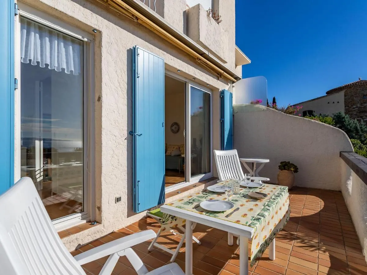 Apartment Les Bougainvillees By Interhome Le Lavandou