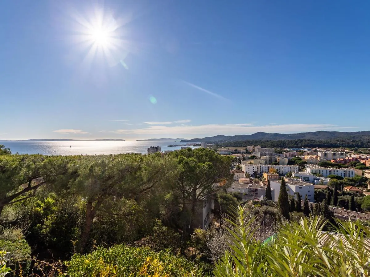 Apartment Les Bougainvillees By Interhome Le Lavandou
